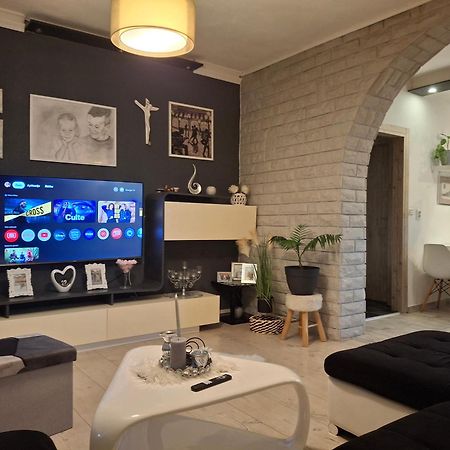 Apartment L&L Σίμπενικ Εξωτερικό φωτογραφία